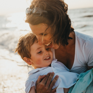 I want a study plan for my children 3 Personas AhorroInversion PlanEstudios seccion002 edited 3